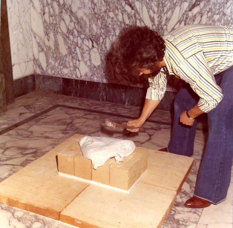 Alfonso Leoni, Performance al MIC, Faenza 1976