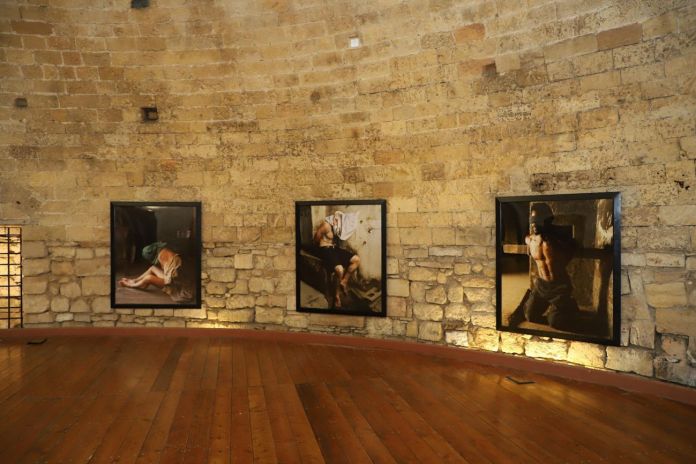 Andres Serrano, Torture, 2015. Installation view at Castello di Barletta, 2020