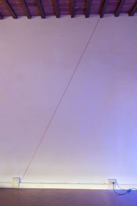 Cinzia Ruggeri, Diagonale brillante, 2018. Photo OKNOstudio
