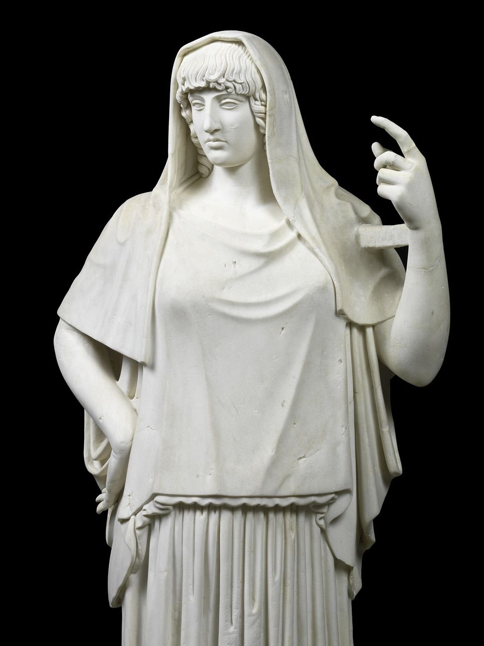 Collezione Torlonia, Statua di divinità, detta Hestia Giustiniani, marmo pario, h. cm 200 © Fondazione Torlonia. Photo Lorenzo De Masi