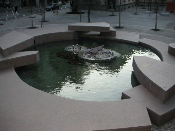 Fontana delle Tartarughe 2002 - Largo A.Lamarmora Sesto San Giovanni (MI)