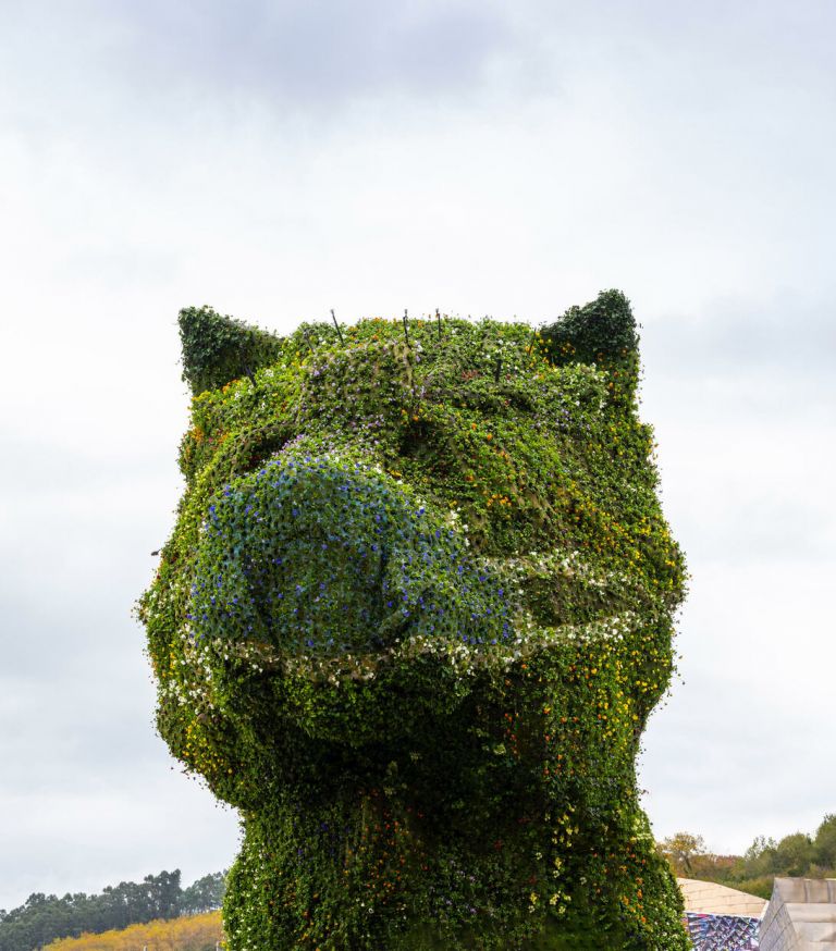 Jeff Koons, Puppy (con la mascherina), Guggenheim museum, Bilbao