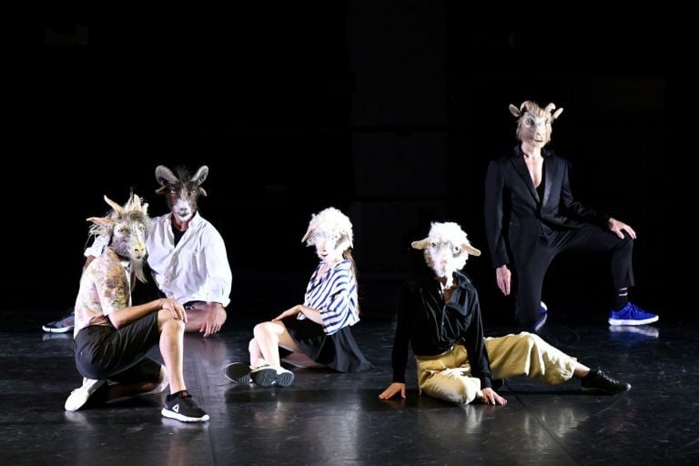 Michele Abbondanza e Antonella Bertoni, Hyenas. Photo Matteo Festi. Courtesy Festival Opera Prima, Rovigo 2020