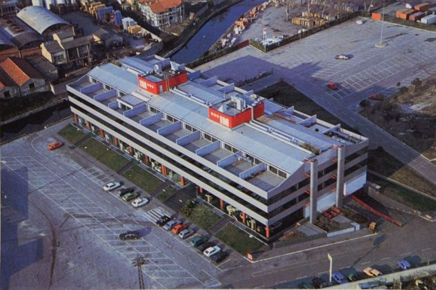 Paolo Riani, Italmaco I, Viareggio, 1981. Vista dall’alto che evidenzia la struttura in cemento armato e pannelli prefabbricati. Photo Paolo Riani