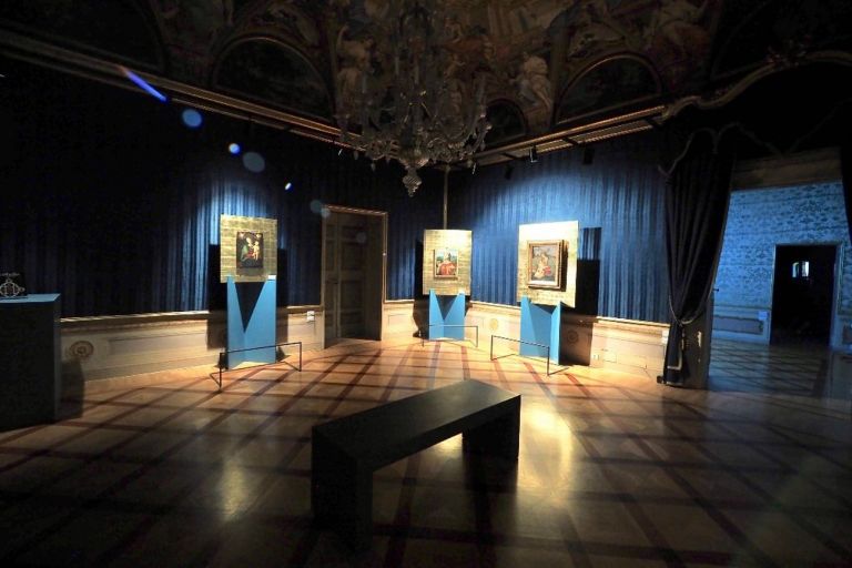 Raffaello in Umbria e la sua eredità in Accademia. Installation view at Palazzo Baldeschi, Perugia 2020