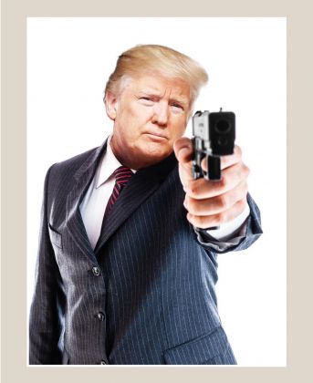 Un fotomontaggio con Donald Trump armato