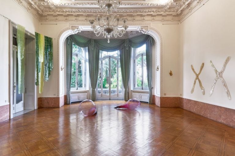 We Hybrids!. Vanessa Billy, Vertèbres, 2019. Installation view at Istituto Svizzero, Roma 2020. Courtesy of the artists & Istituto Svizzero, Roma Milano. Photo © OKNOstudio