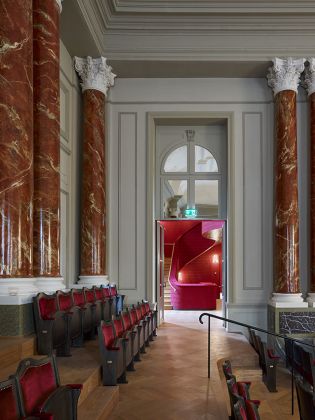 Herzog & de Meuron, Extension of the Stadtcasino Basel, Switzerland © Ruedi Walti