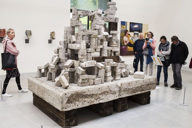 Augustas Serapinas, Vygintas, Kirilas & Semionovas, 2018. 58. Esposizione Internazionale d’Arte La Biennale di Venezia. Photo Francesco Galli. Courtesy La Biennale di Venezia, Apalazzo Gallery, Emalin