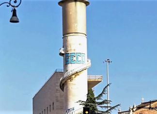 Geco sulla Torre Piezometrica di Angiolo Mazzoni