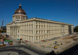 Sta per aprire l’Humboldt Forum di Berlino: l’hub culturale per arti e scienze