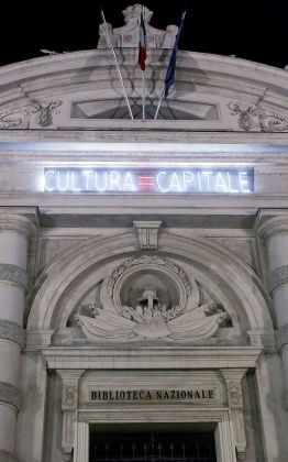 Torino, LUCI D'ARTISTA 2013-14, nella foto: Alfredo Jaar, Cultura=Capitale, piazza Carlo Alberto