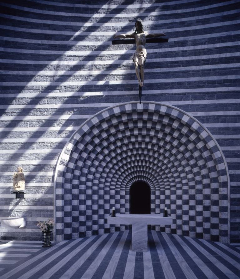 Mario Botta, Abside della Chiesa di San Giovanni Battista, Mogno, Svizzera, 1986 96. Photo Pino Musi