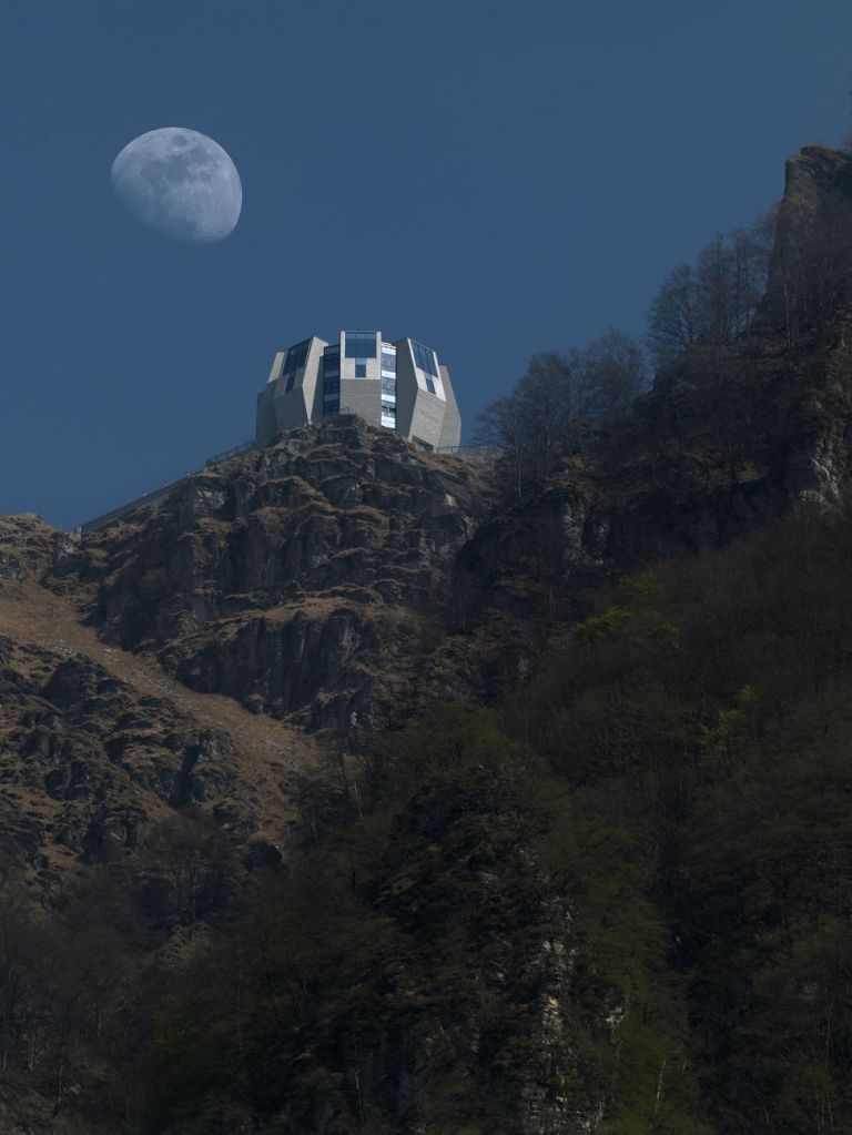 Mario Botta, Fiore di Pietra, Monte Generoso, Svizzera, 2013 17. Photo Enrico Cano