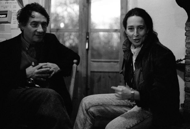 Mario Dondero con Gloria Fossi, 1990 (©photo Danilo De Marco_Sulle tracce di Van Gogh)