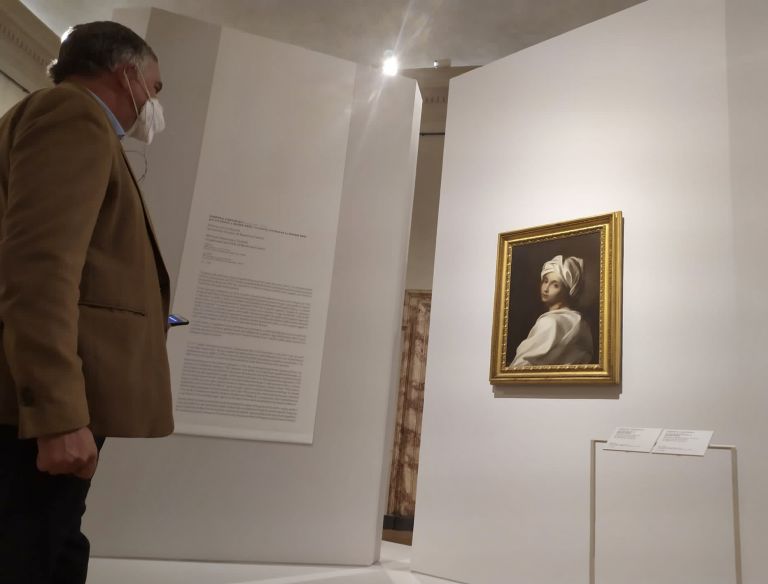 Ludovico Pratesi a Palazzo Barberini a Roma per il podcast di Artribune "Da solo al museo"