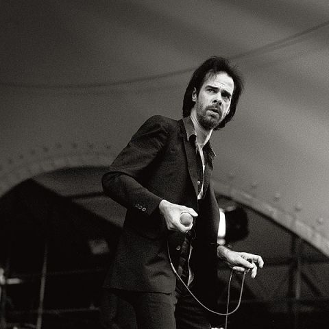 Nick_Cave Hamburg_2001, ph MikaV, fonte Wikimedia