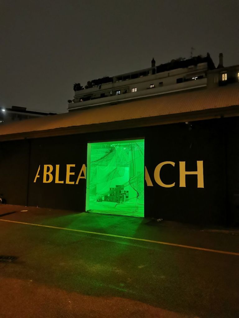 Alexandre Bavard, aka Mosa, Acid Bleach. Entrata Avantgarden Gallery, Milano. Courtesy Avantgarden Gallery