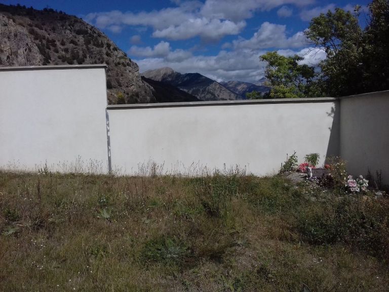 Arkadi Zaides, Necropolis, localizzazione della tomba di Matthew Obie