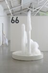 David Medalla, Cloud Canyons (Bubble Machines Auto-creative Sculptures), 1963_1977, mostra curata da Lorenzo Bruni alla galleria Astuni di Bologna. Photo Michele Sereni