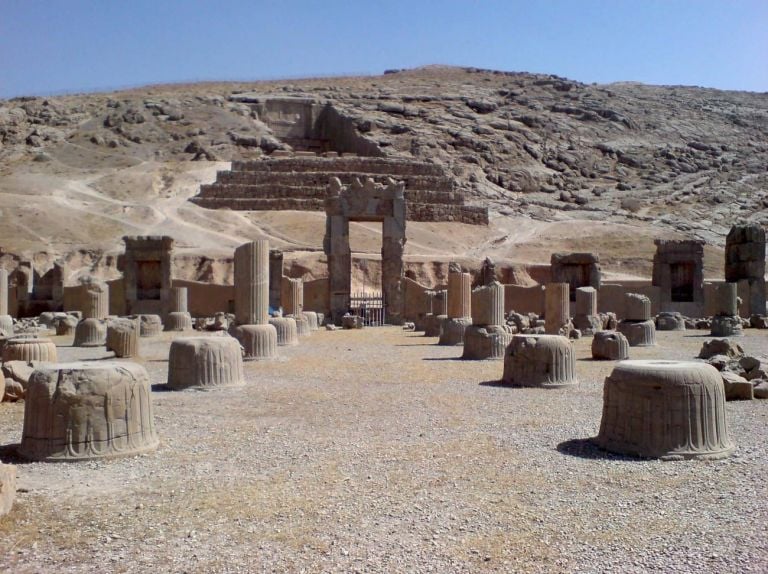 Fig. 6 – Sala delle cento colonne a Persepoli, Shiraz, Iran, 2010 © Mohsen Veysi