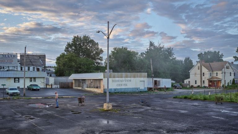 Gregory Crewdson, Redemption Center, 2018 19 © Courtesy Templon, Parigi Brussels