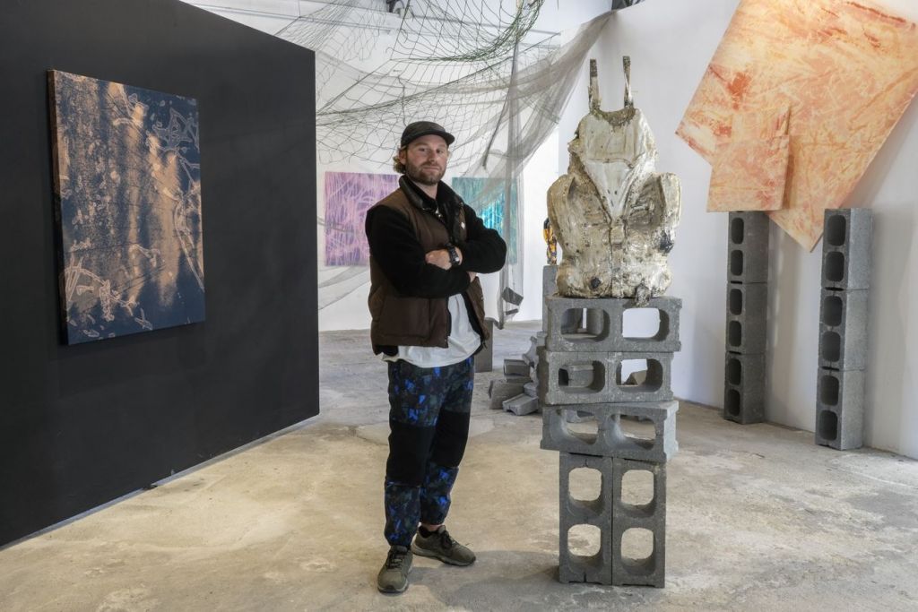 Il futuro distopico di Alexandre Bavard aka Mosa in mostra a Milano