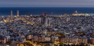 Night view of Barcelona. © Laura Guerrero