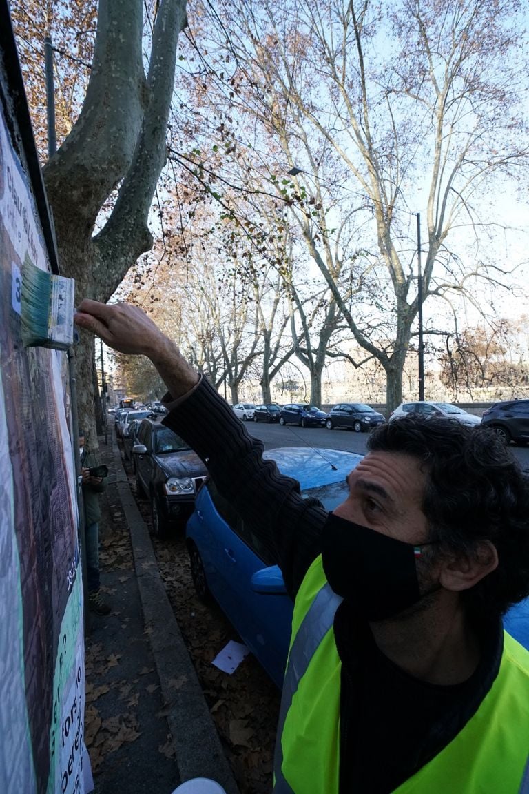 Iginio De Luca, Sta Scrivendo..., Roma © Luis do Rosario