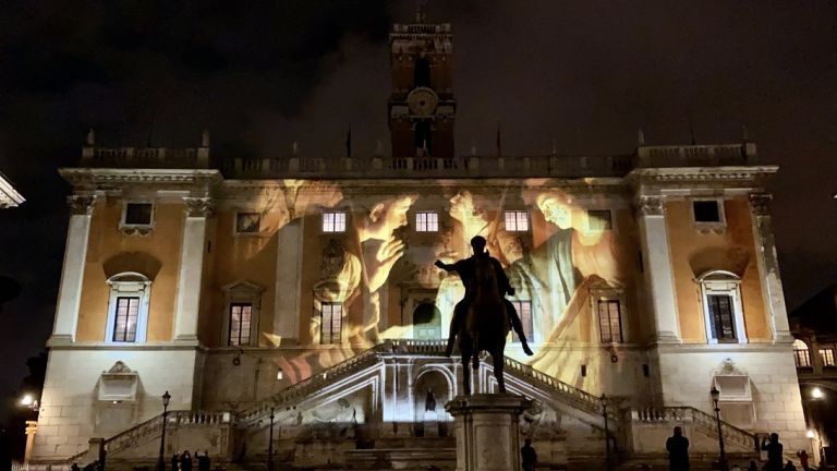 video mapping Visioni di Natale su Palazzo senatorio, Roma