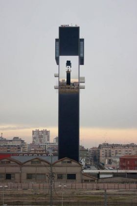 Boris Contarin, Tower, 2021, still da video HD, intervento site specific, courtesy l'artista e marina bastianello gallery