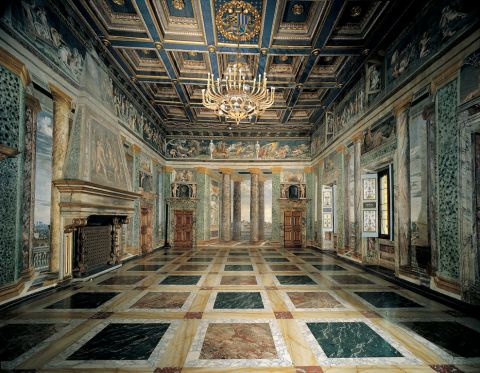 Sala delle prospettive_ Courtesy Accademia Nazionale dei Lincei © Archivio di Villa Farnesina