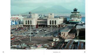 Tutta (o quasi) la modernità di Napoli in un libro