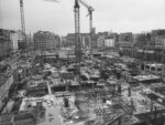 Centre Georges Pompidou, l'edificio in costruzione, 1974. Photo Bernard Vincent © Fondazione Renzo Piano © Rogers Stirk Harbour + Partners