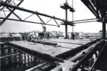 Centre Georges Pompidou, l'edificio in costruzione, 1975. Photo Bernard Vincent © Fondazione Renzo Piano © Rogers Stirk Harbour + Partners