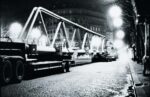 Centre Georges Pompidou, trasporti notturni a Parigi, 1975. Photo Bernard Vincent © Fondazione Renzo Piano © Rogers Stirk Harbour + Partners