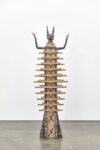 Damián Ortega, Dog tower, 2019. Courtesy the artist & kurimanzutto, Città del Messico New York