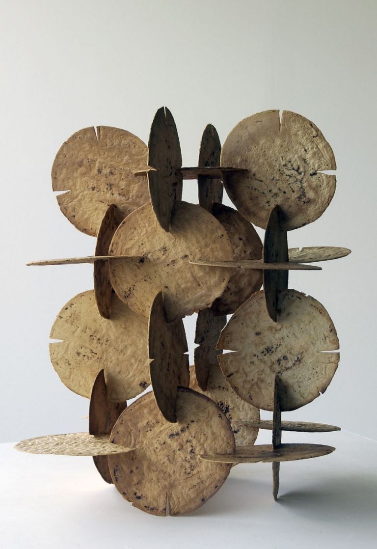 Damián Ortega, Tortillas Construction module, 1998. Courtesy the artist & kurimanzutto, Città del Messico New York