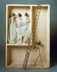Fausto Melotti, L’acrobata si avvia, 1985, terracotta, tessuto, ottone, bronzo, 59x38,5x15 cm. Courtesy Studio 53 Arte. Photo © Oliviero Venturi