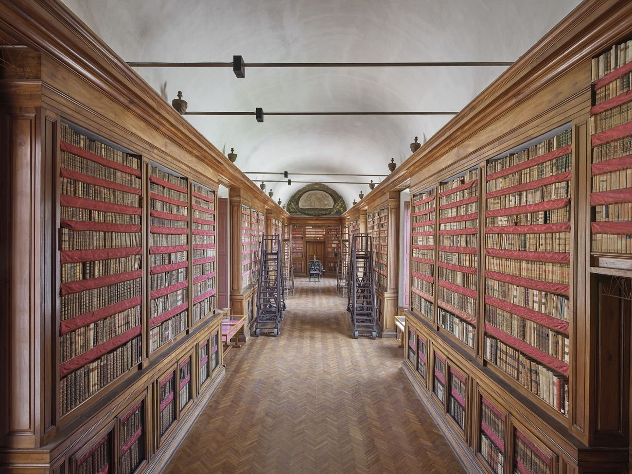 Galleria dell'Incoronata della Biblioteca Palatina, Parma. Photo Giovanni Hänninen