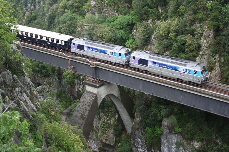 Il viadotto de Caï sul torrente Bevera, ricostruito nel 1962 secondo il progetto originale del 1927. Photo © Damien Viano