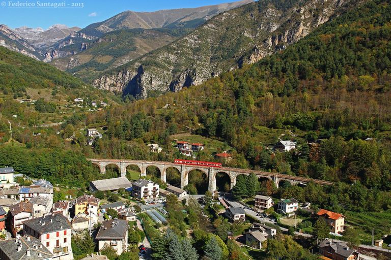 Il viadotto di Tende, costruito nel 1915. Photo © Federico Santagati