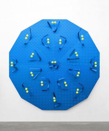 Luca Pozzi, Detector n.1, 2015, installazione, cm 175x175x15
