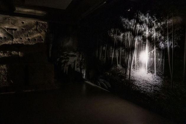 Olmo Amato. La luna e il bambù. Exhibition view at Galleria 28 Piazza di Pietra, Roma 2021. Photo Olmo Amato