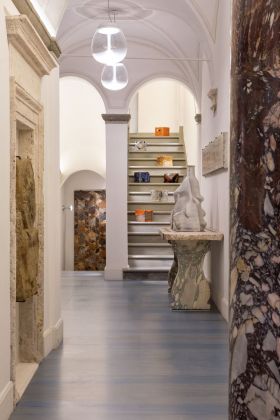 Pietra plasmata. Installation view at Palazzo delle Pietre, Roma 2021. Photo Daniele Molajoli