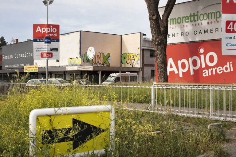 Roma, aprile 2016, periferia di Via Appia. Photo © Massimo Siragusa