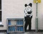 Banksy, Kissing coppers