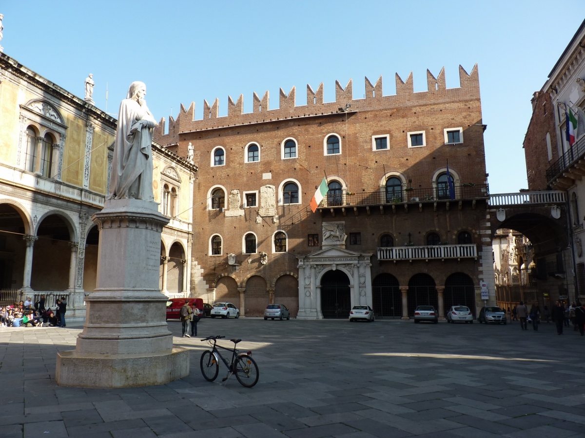Piazza dei Signori M Marchese_Verona 