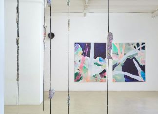 È questa la prima o l’ultima notte sul nostro pianeta? Exhibition view at Galleria Alessandra Bonomo, Roma 2021. Photo Simon Dexea