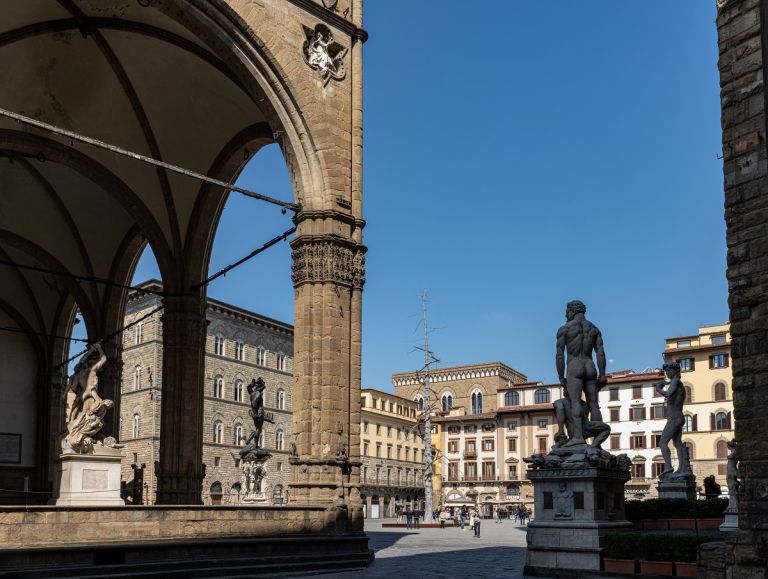 Giuseppe Penone, Abete, piazza della Signoria, Firenze © photo OKNOstudio